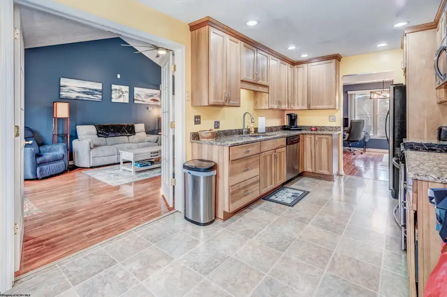 108 Village Crest Drive, Morgantown, WV 26508 - Image #3