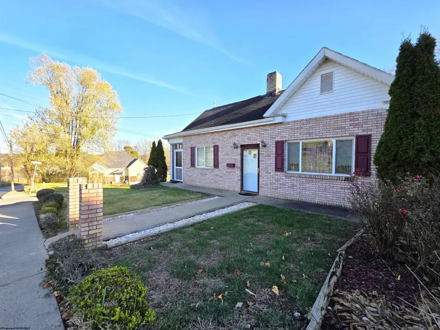 414 Maple Avenue, Fairmont, WV 26554 - Image #3