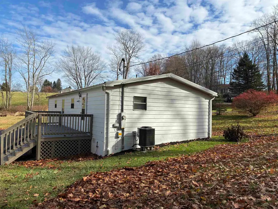 15 Roosevelt Drive, Reedsville, WV 26520 - Image #3