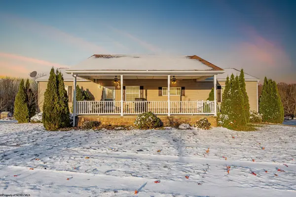 516 Braddock Road, Markleysburg, PA 15459