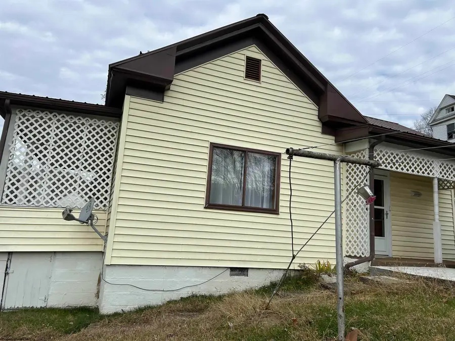 3203 Willey Avenue, Farmington, WV 26571 - Image #2