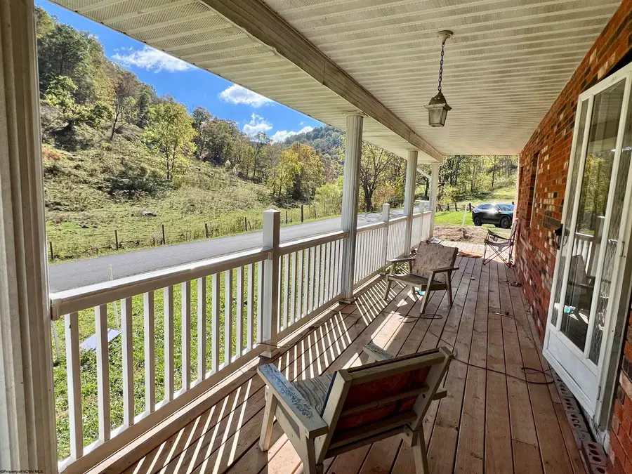 7935 Servia Elmira Road, Duck, WV 25063 - Image #3