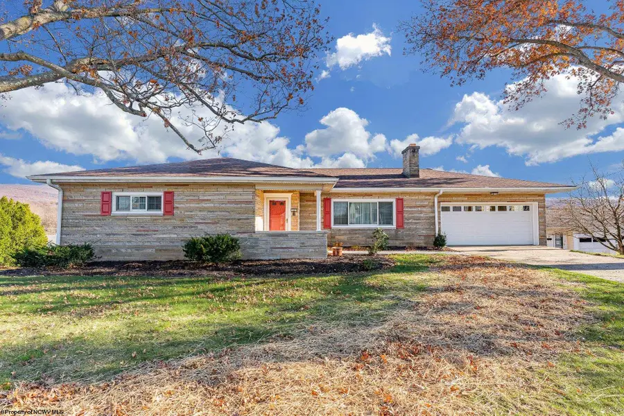 68 N Morgantown Street, Fairchance, PA 15436 - Image #3