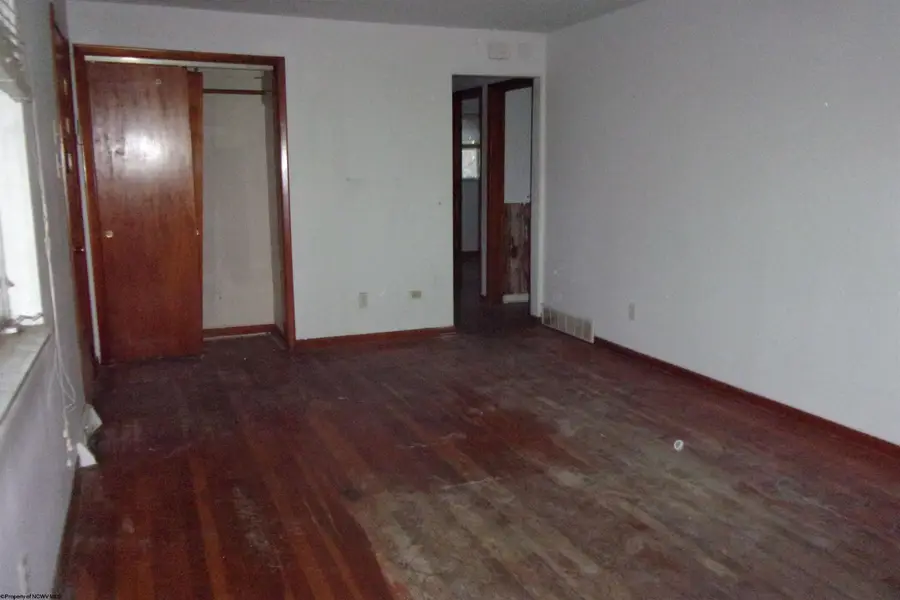 32 Cleveland Avenue, Westover, WV 26501 - Image #2