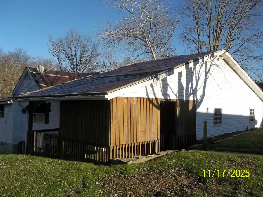15 MONROE Street, Rivesville, WV 26588 - Image #3