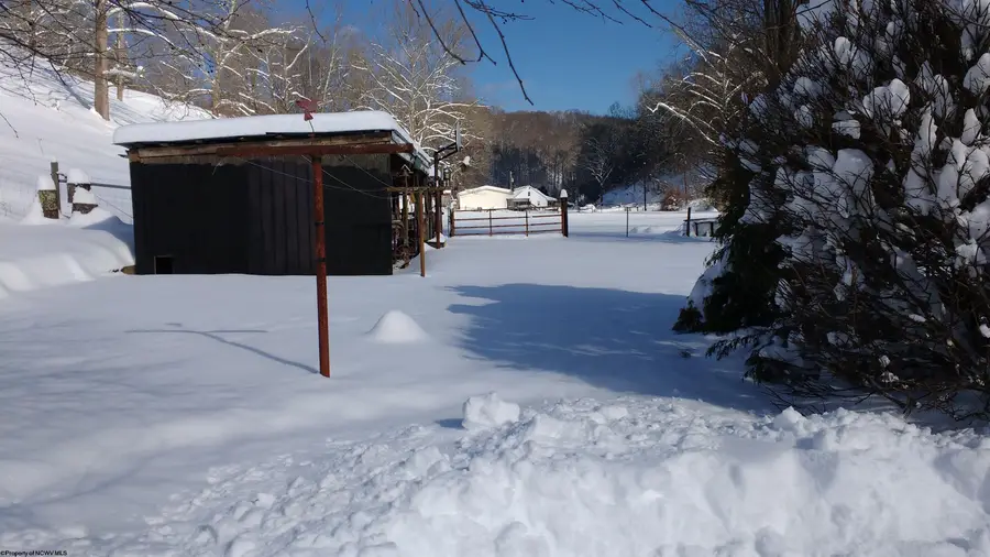 2090 Big Flint Road, Maple, WV 26426 - Image #2