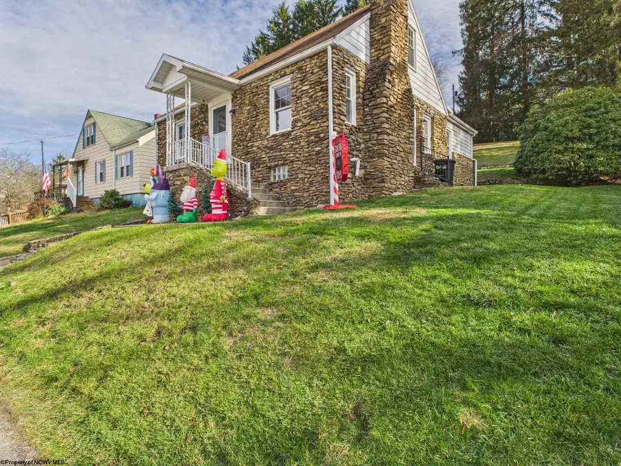 1130 S Park Drive, Fairmont, WV 26554 - Image #2