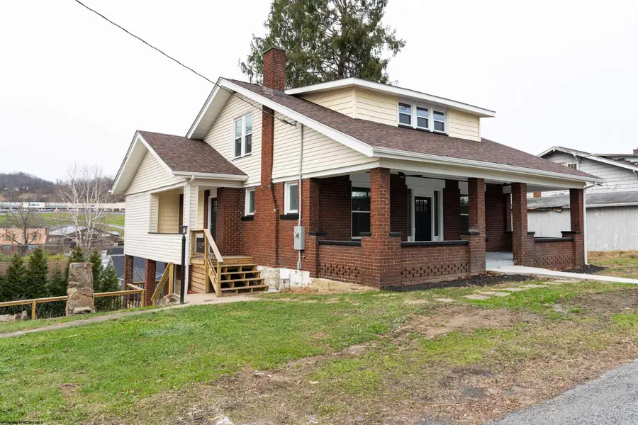 1515 Edgeway Drive, Fairmont, WV 26554-5513 - Image #2