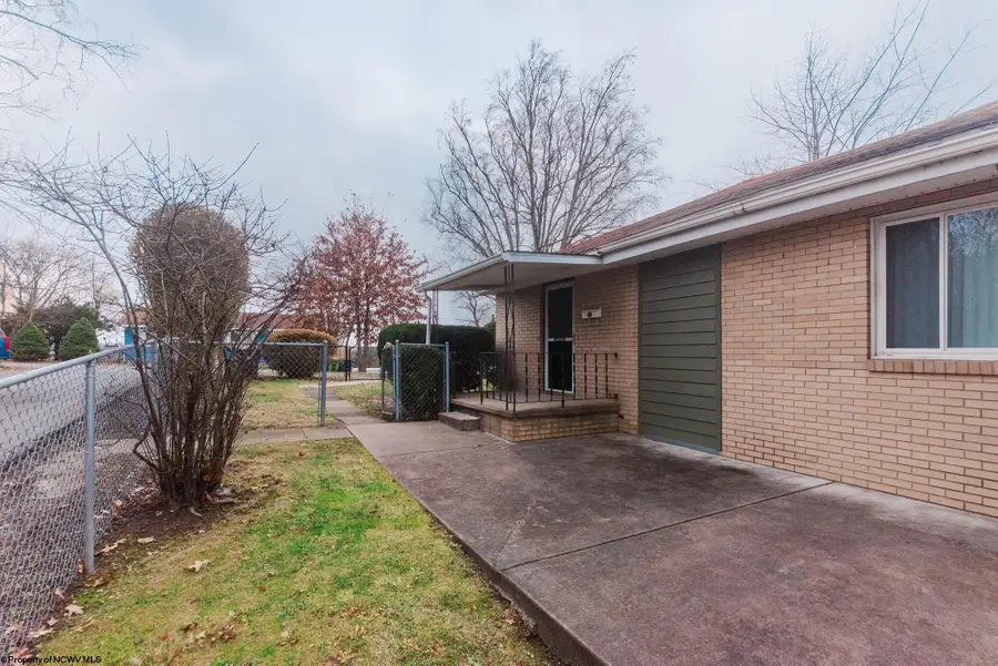 16 Warrick Street, Morgantown, WV 26505 - Image #2