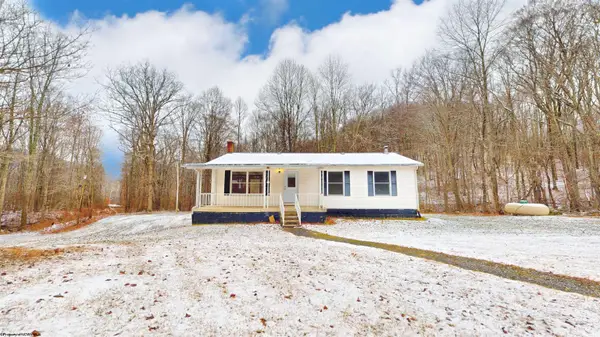 60 STONEHOUSE HOLLOW Road, Grafton, WV 26354