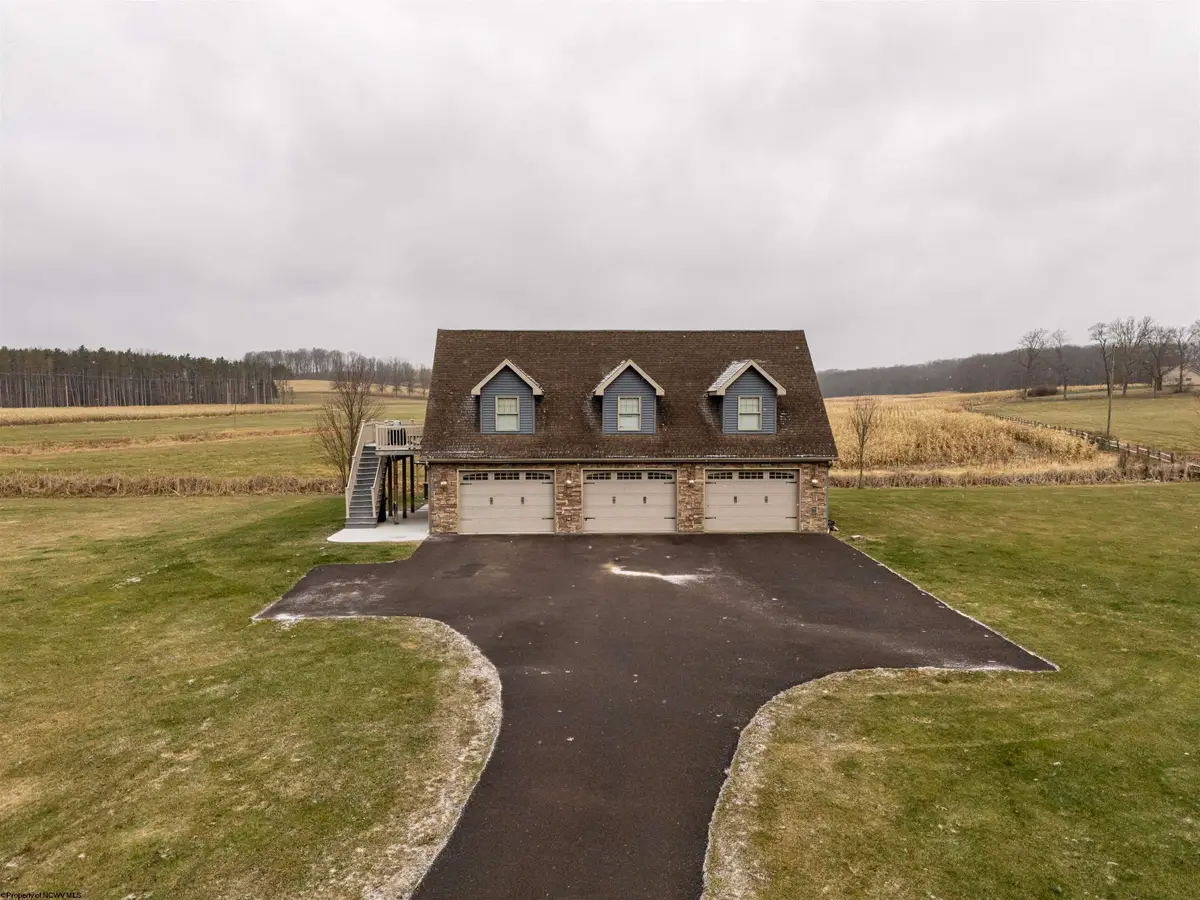 274 Horseshoe Drive East, Bruceton Mills, WV 26525 - Image #1