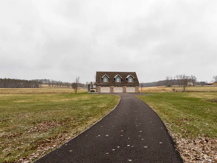 274 Horseshoe Drive East, Bruceton Mills, WV 26525 - Image #2