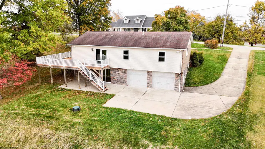 264 Lynn Drive, Moundsville, WV 26041 - Image #2