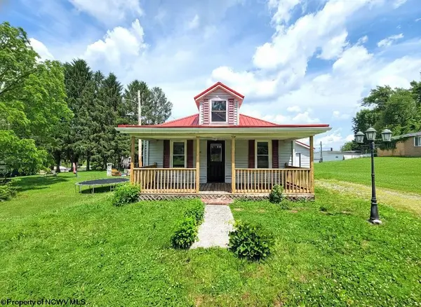 51 Morningside Drive, Masontown, WV 26542