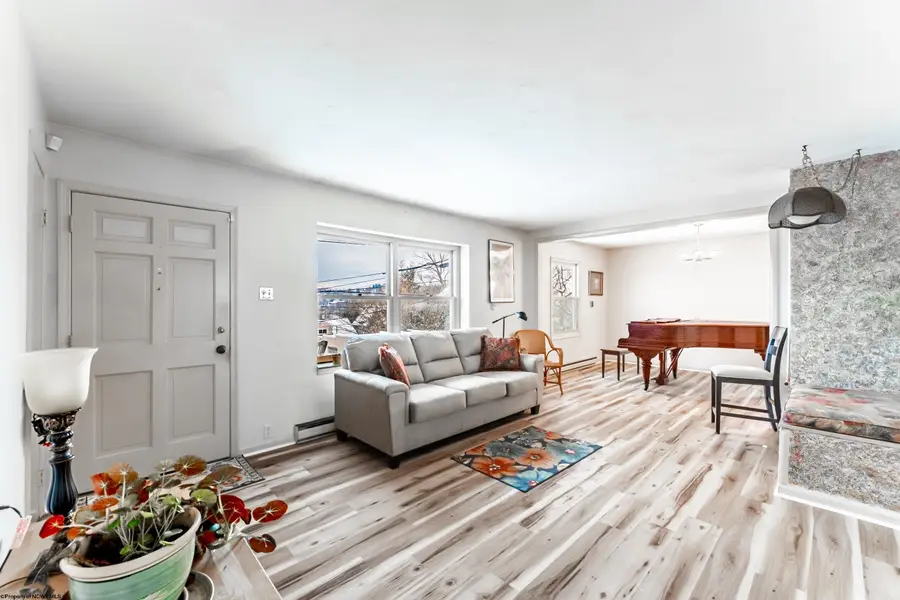 338 Jackson Avenue, Morgantown, WV 26501 - Image #2