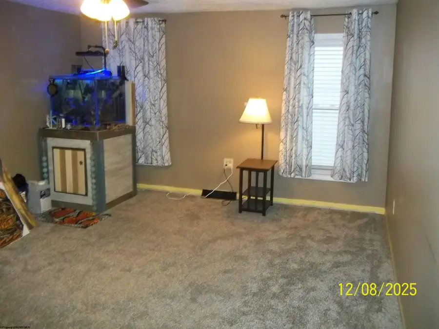 65 N walnut Street, Shinnston, WV 26431-1342 - Image #3