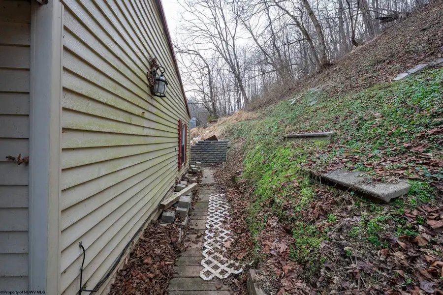 139 Ramp Hollow Road, Morgantown, WV 26501 - Image #3