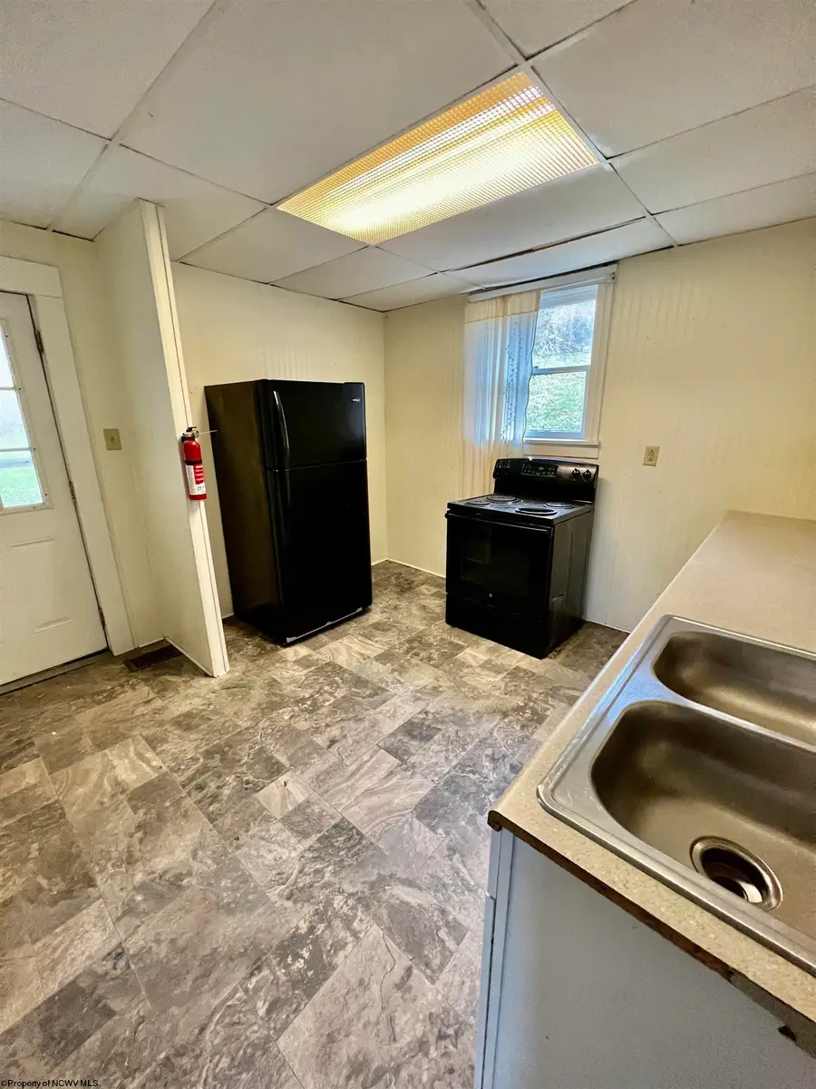 975 Dorsey Avenue, Morgantown, WV 26501 - Image #3