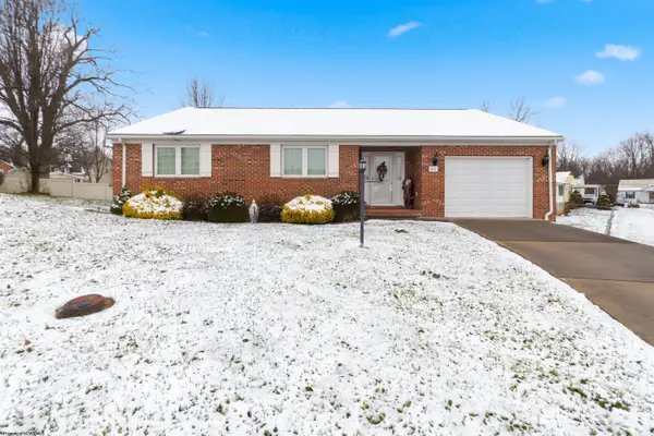 120 Center Court, Bridgeport, WV 26330