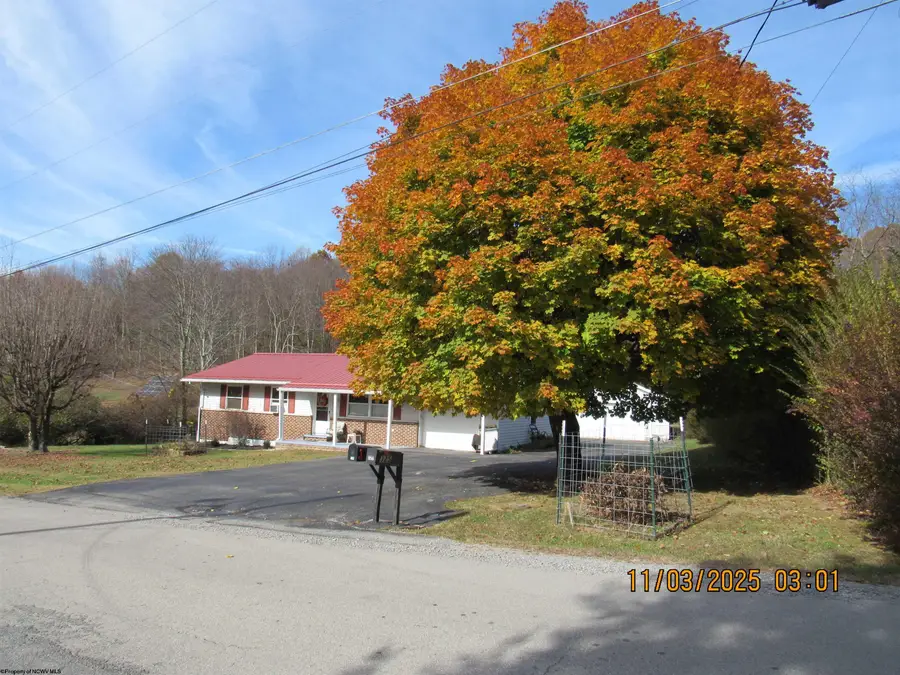 318 SANDY Avenue, Buckhannon, WV 26201 - Image #3