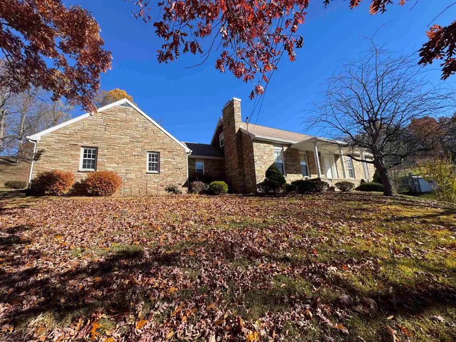 4 Oriole Lane, Fairmont, WV 26554 - Image #2