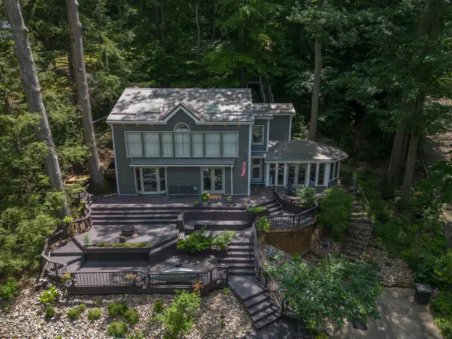 1430 Lake Floyd Circle, Bristol, WV 26426 - Image #2