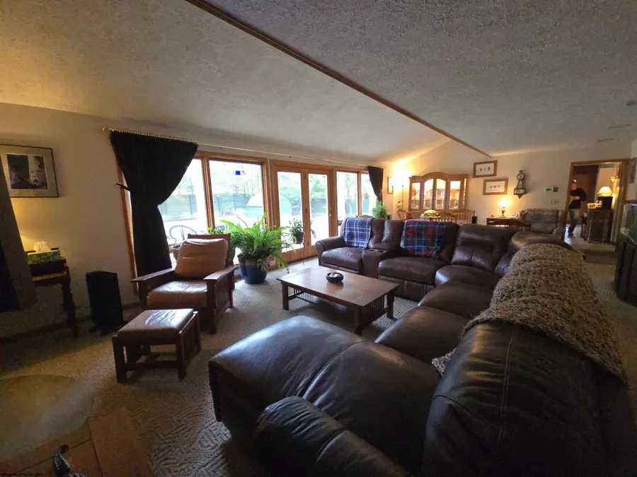 1010 W Central Avenue, Elkins, WV 26241 - Image #3