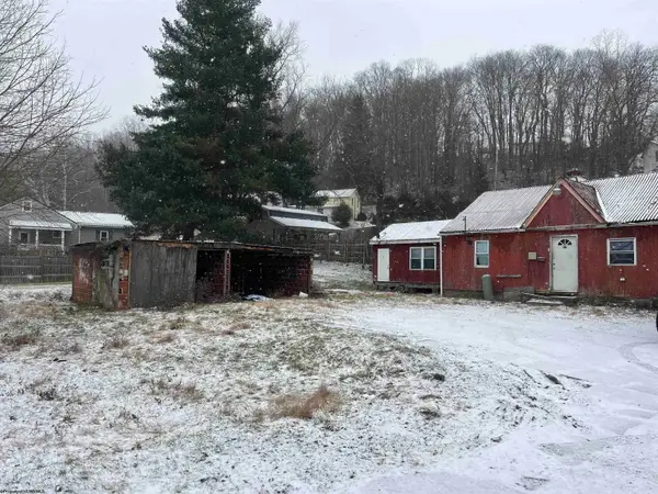359 E 7th Street, Weston, WV 26452