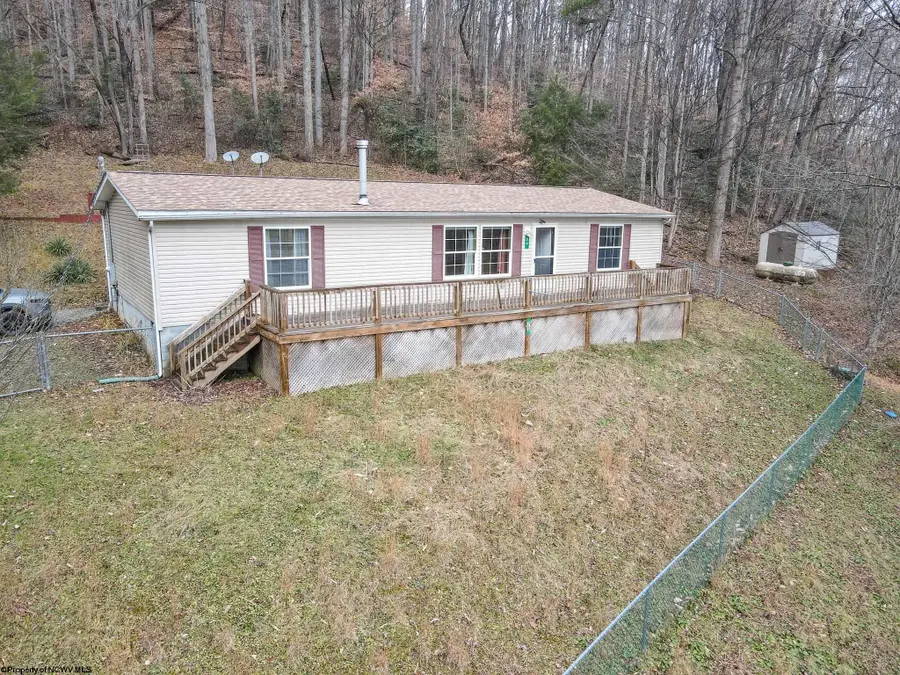 25 Second Avenue, Ansted, WV 25812 - Image #2