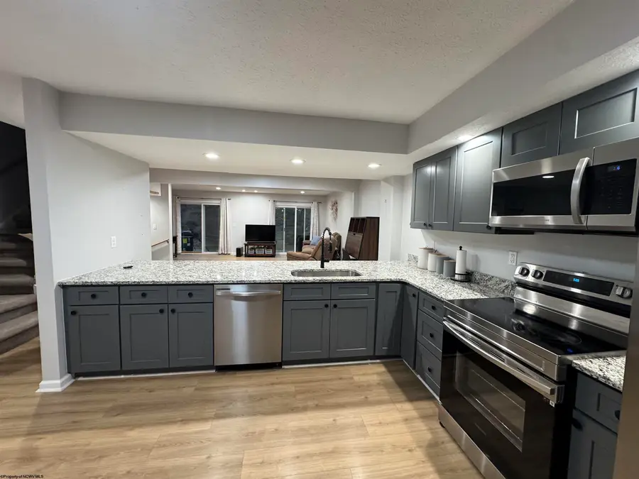 102 Northern Heights Drive, Clarksburg, WV 26301-4644 - Image #2