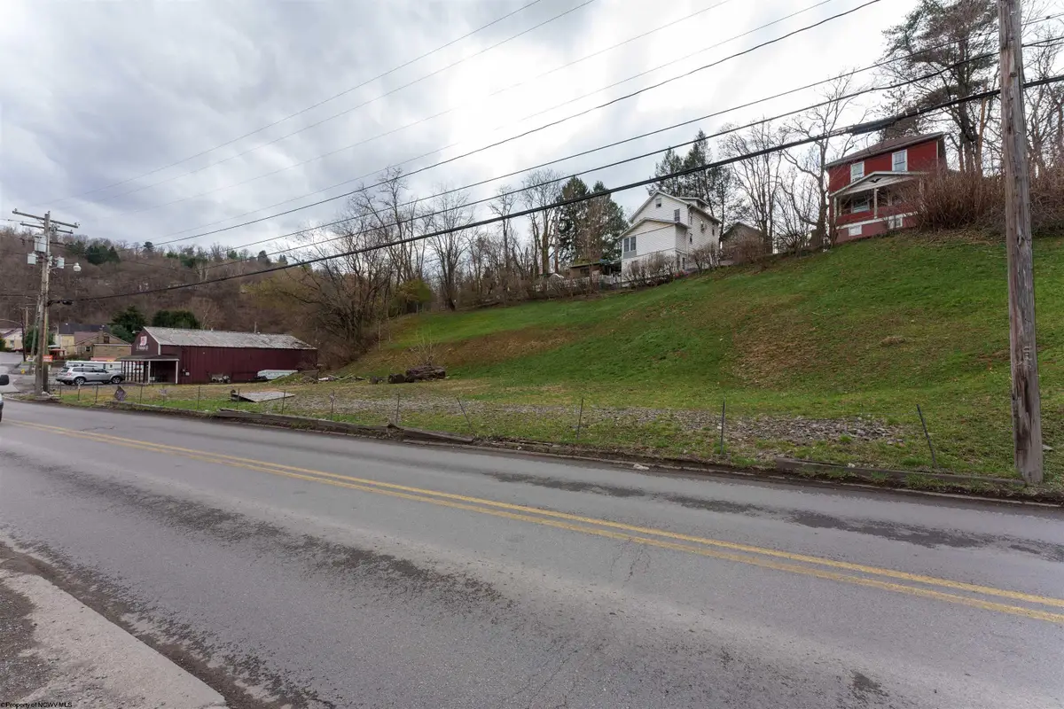 332 E Brockway Avenue, Morgantown, WV 26501 - Image #1