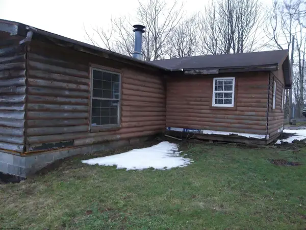 352 arlington Avenue, Terra Alta, WV 26764-1342