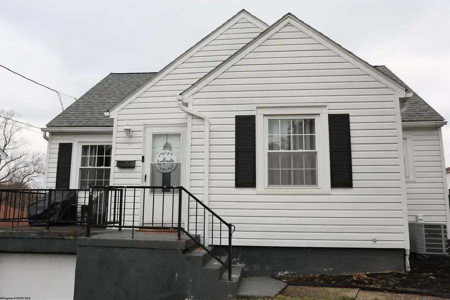 3508 Lindberg Way, Weirton, WV 26062 - #2