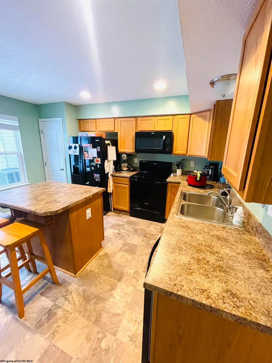 212 Kingsbury Court, Fairmont, WV 26554 - Image #3