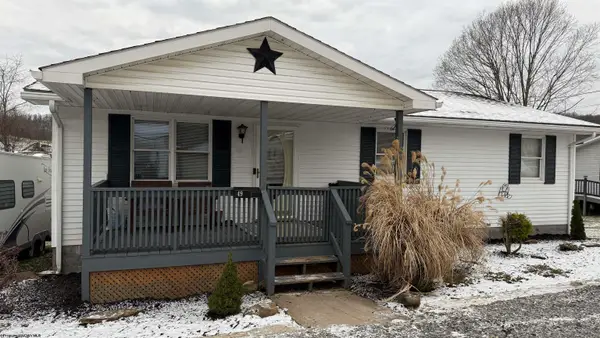 49 New York Avenue, West Union, WV 26456