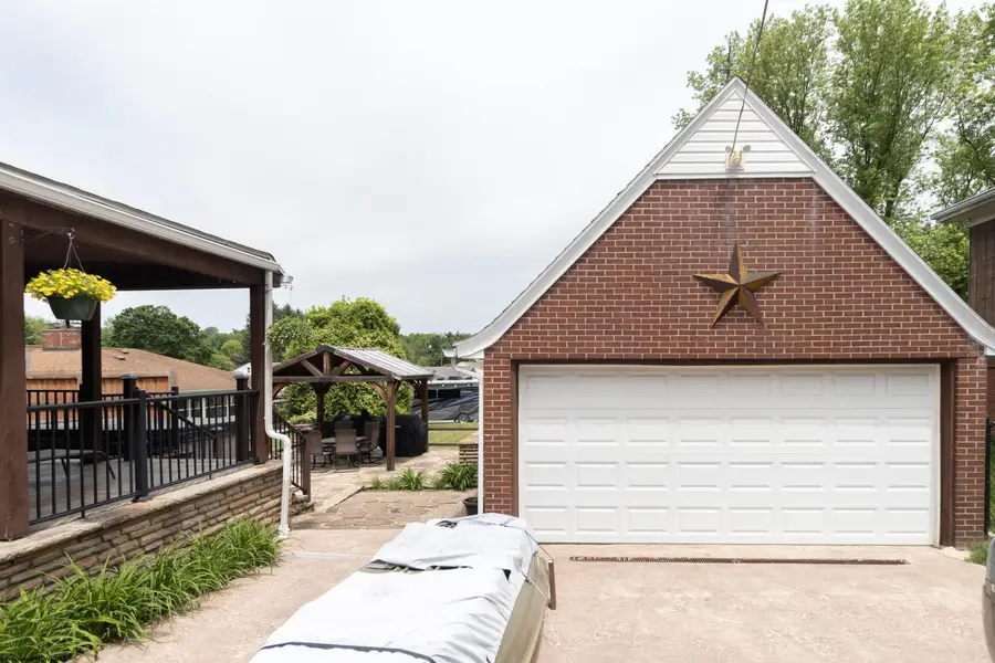 328 W Philadelphia Avenue, Bridgeport, WV 26330 - Image #3