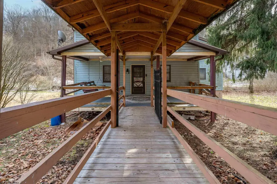 67 Mason Dixon Highway, Maidsville, WV 26541 - Image #3