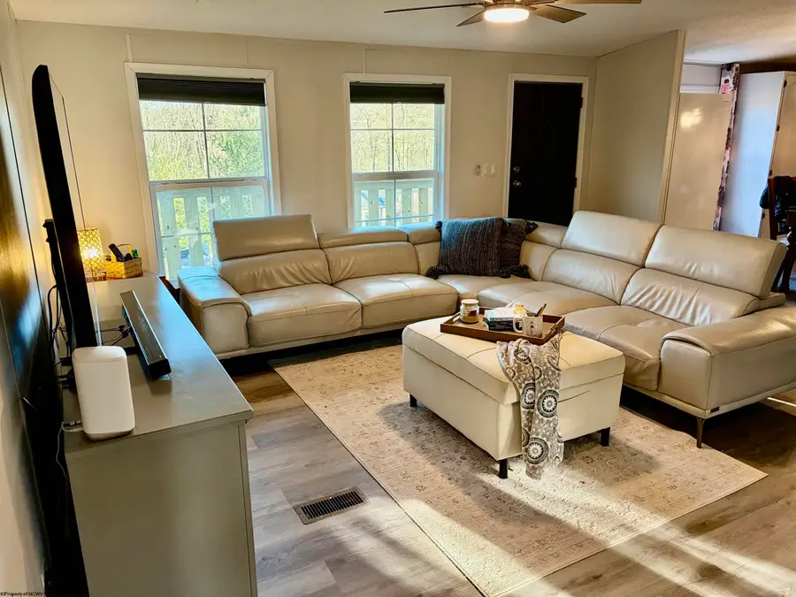 180 Morgans Run Road, Morgantown, WV 26508 - Image #2