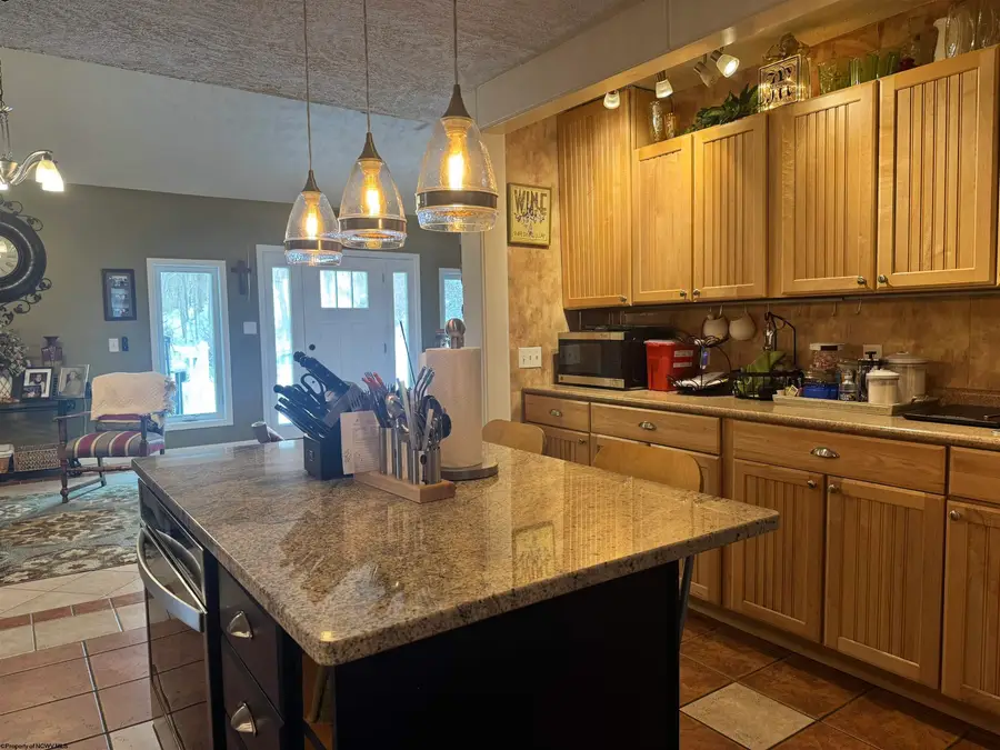 402 Nutter Run Road, Clarksburg, WV 26301-4472 - Image #2