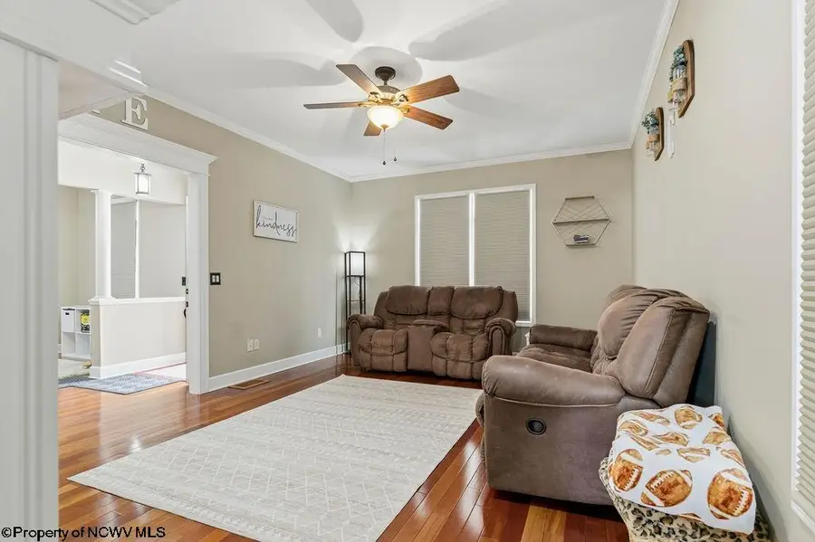 625 Benoni Avenue, Fairmont, WV 26544 - #3