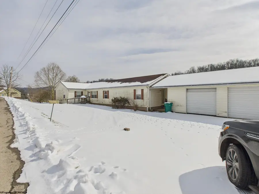 66 Hawks Nest Lane, Mount Clare, WV 26408 - #3