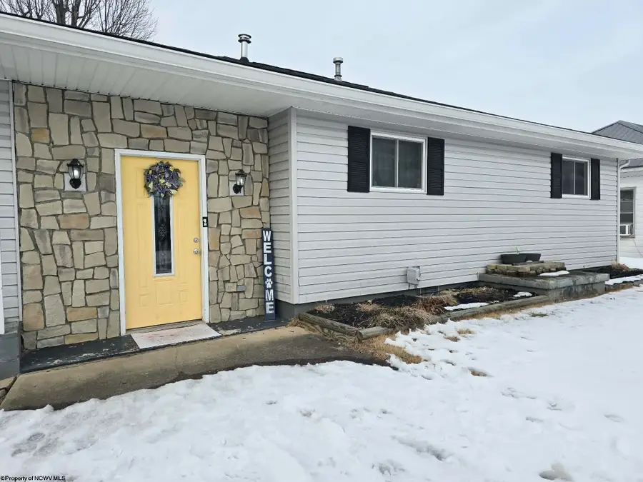 68 School Street, Ellenboro, WV 26346 - #2