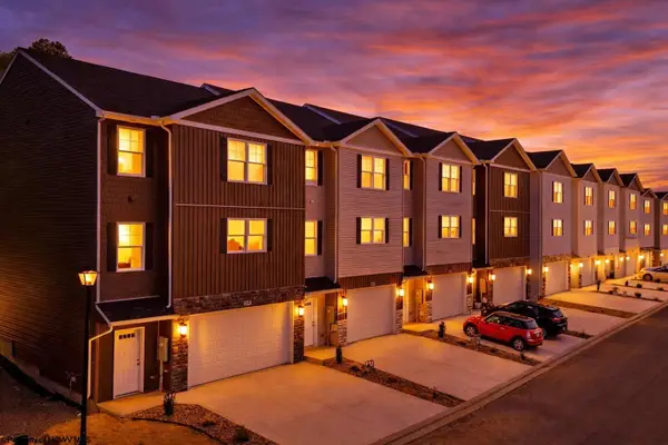 284 Red Oak Lane, Morgantown, WV 26501