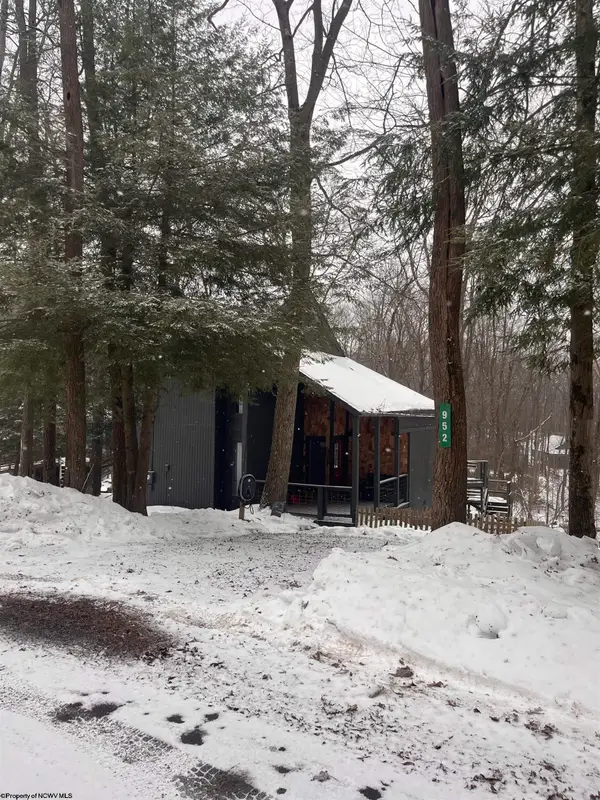 952 Rhododendron Drive, Terra Alta, WV 26764