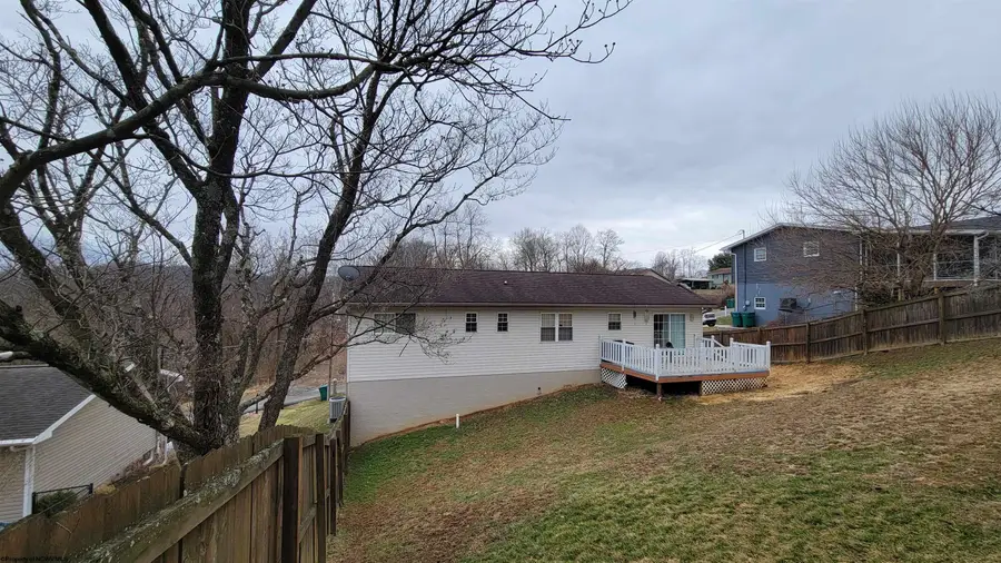 1810 Bunker Avenue, Fairmont, WV 26554 - #3