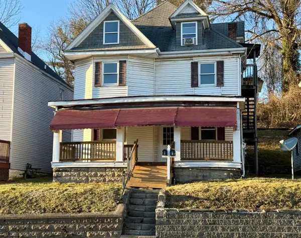 1005 Locust Avenue, Fairmont, WV 26554