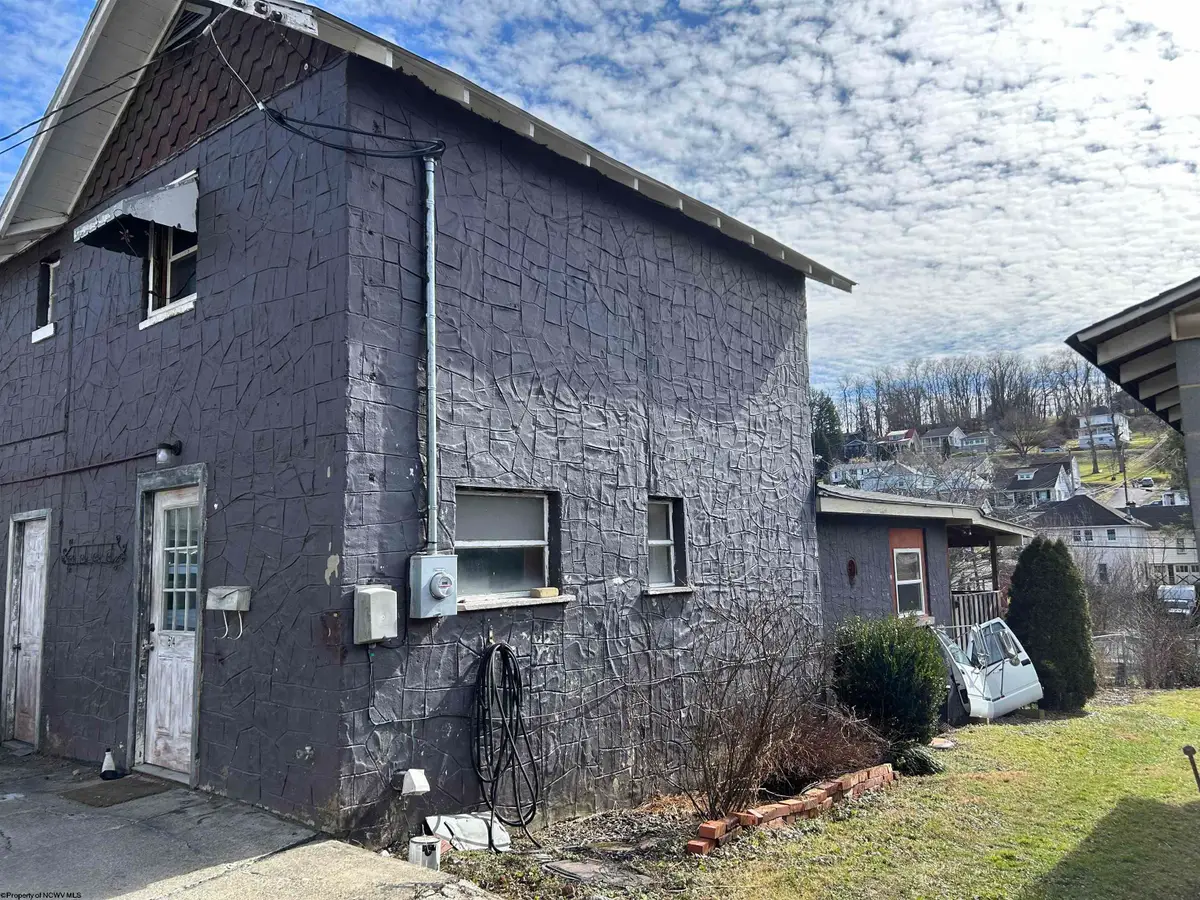 514 Morgantown Avenue, Fairmont, WV 26554 - #1