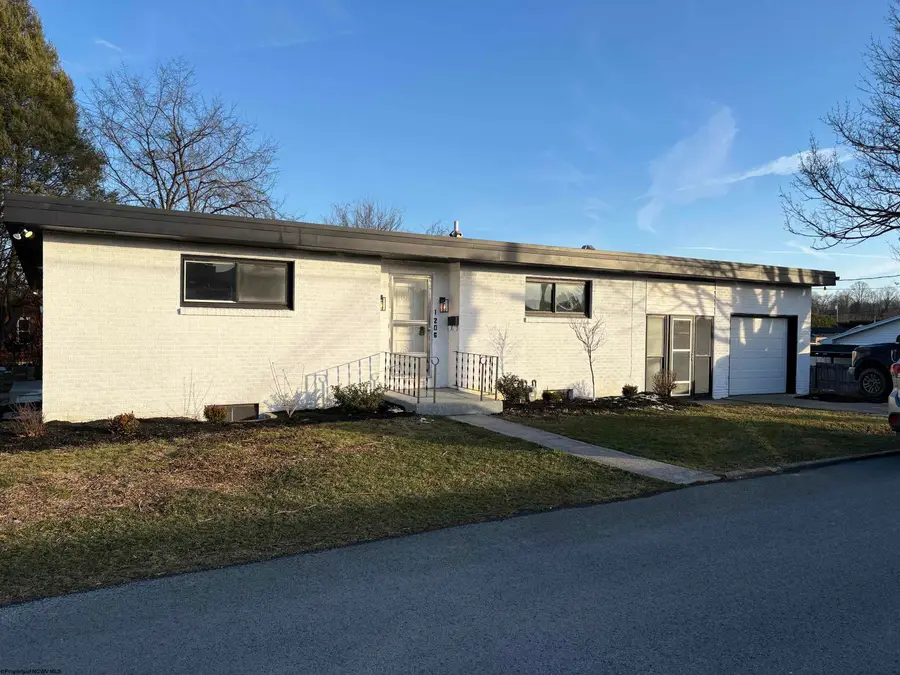 1206 Country Club Road, Fairmont, WV 26554 - #3