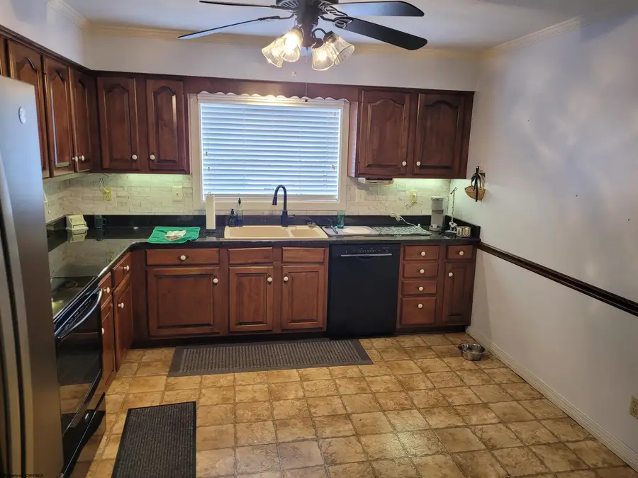 619 Deerfield Drive, Bridgeport, WV 26330 - #3