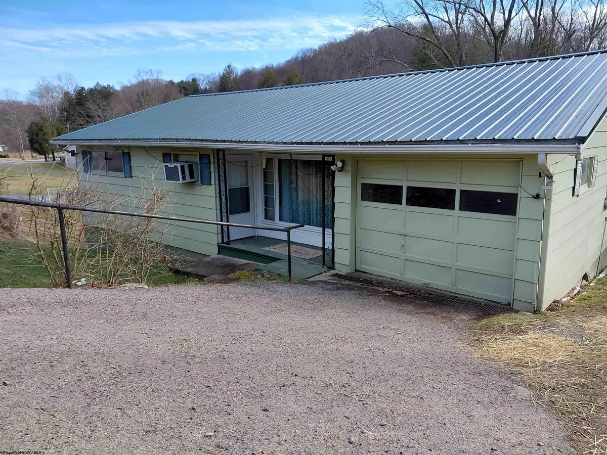 32 Circle Drive, Mount Clare, WV 26408 - #1